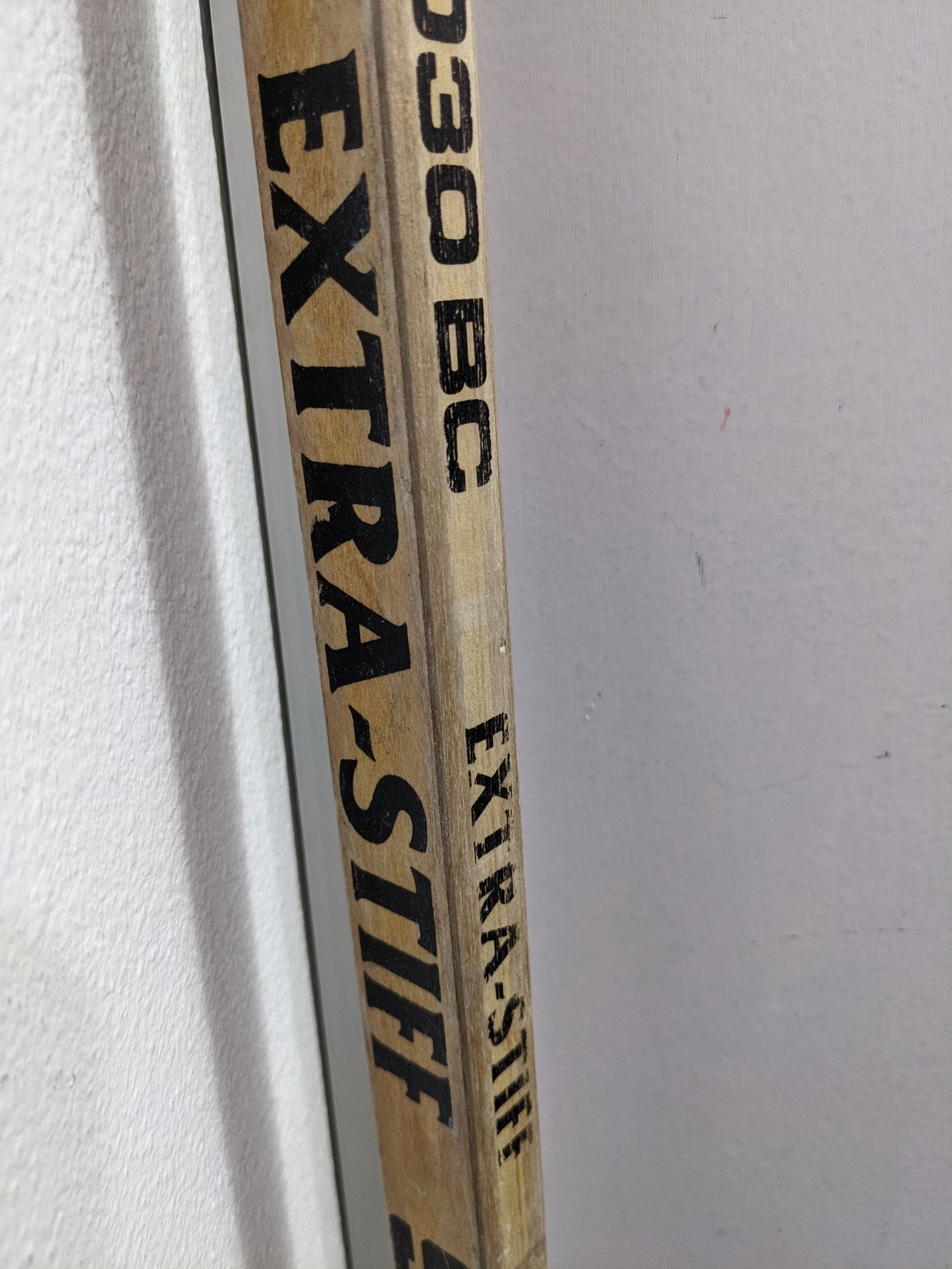 Sherwood Extra-Stiff Wooden Hockey Stick Size Int 53 In Brown Used (LH)
