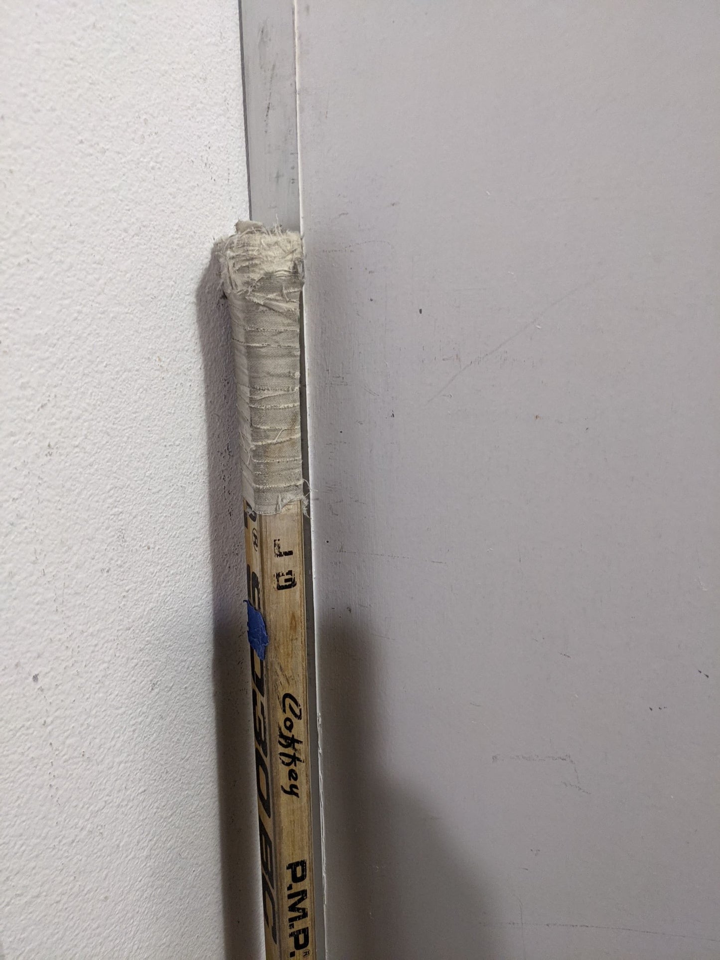 Sherwood Extra-Stiff Wooden Hockey Stick Size Int 53 In Brown Used (LH)