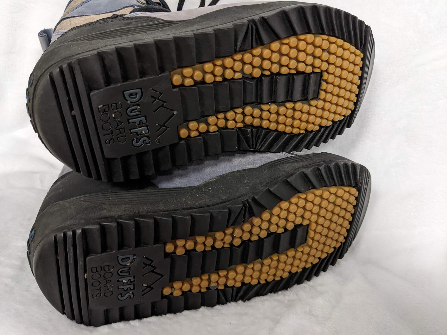 Sluggo Duffs Snowboard Boots Size 6 men's/ 7.5 Women's Blue Used
