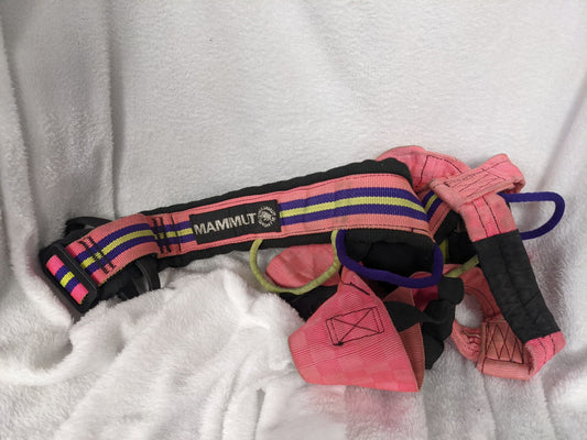 Mammut Climbing Harness Size Large Color Pink Condition Used