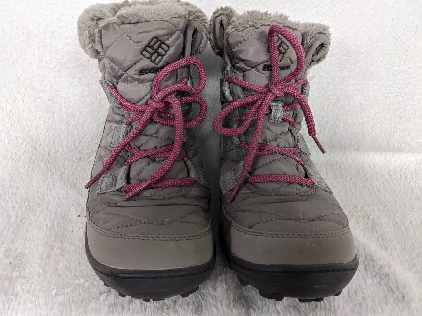 Columbia Waterproof Women's Snow Boots Size 5 Color Gray Condition Used