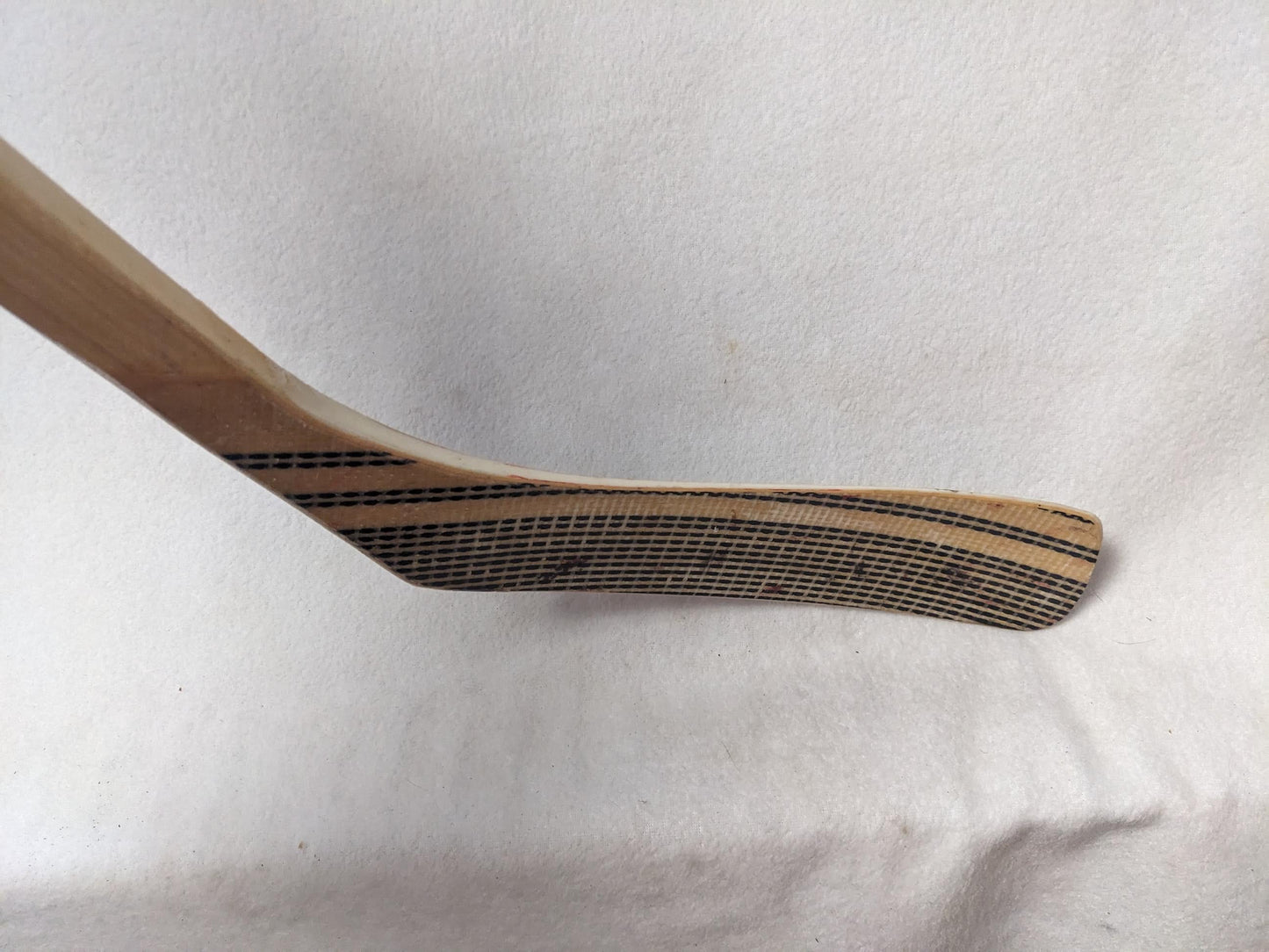 CCM Heat Wooden Hockey Stick Jr 49 In (LH) Blue Used Junior