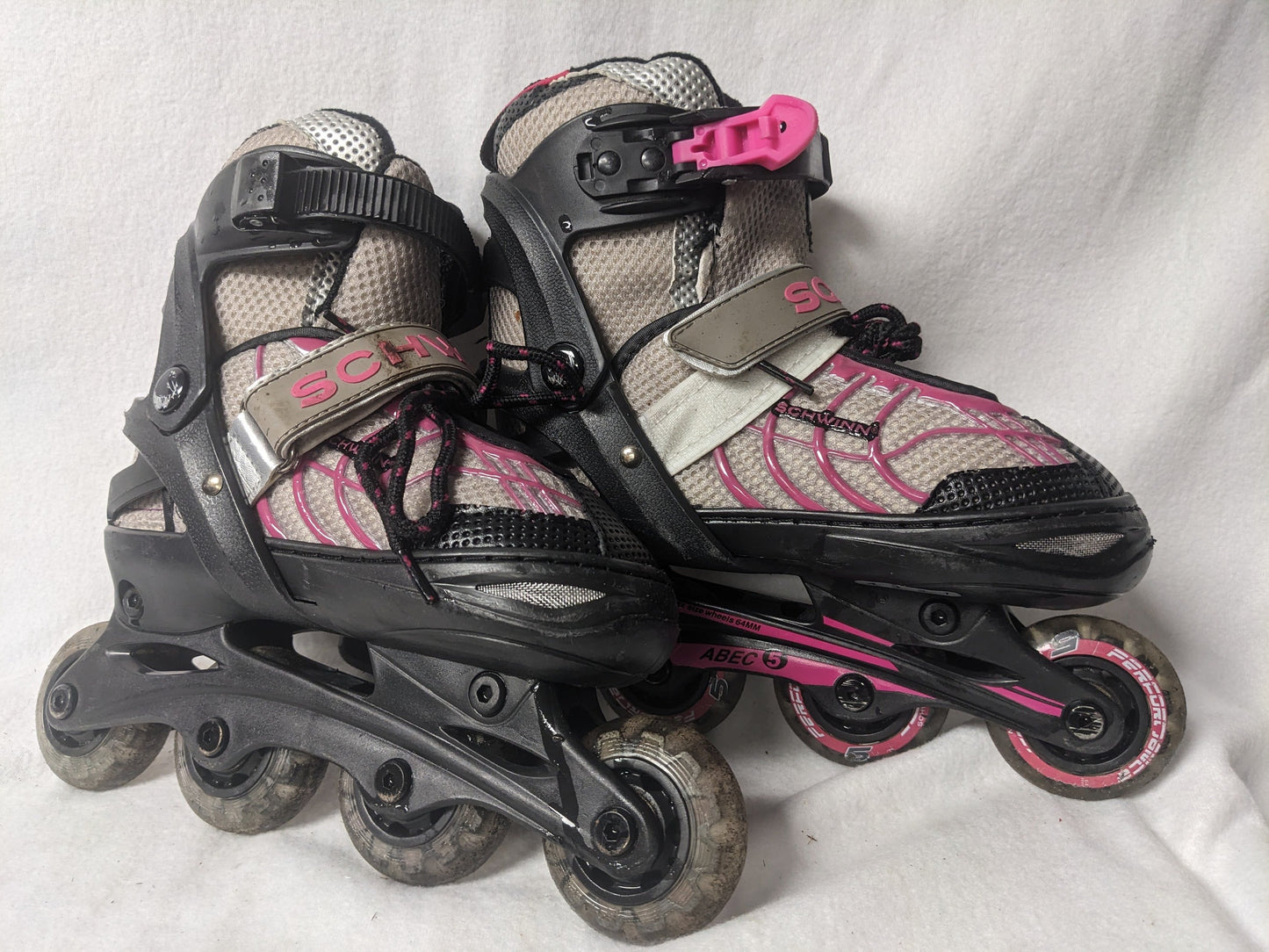 Schwinn Youth In-Line-Skates Size 1-4 Adjustable Color Black Condition Used