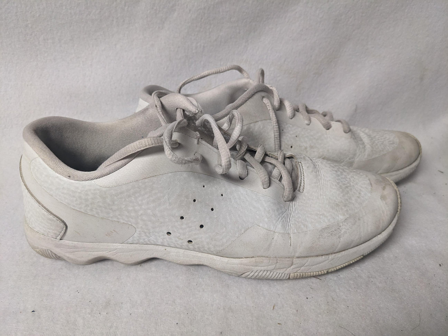 Kaepa Women's Athletic Shoes Size Women's 10 Color White Condition Used