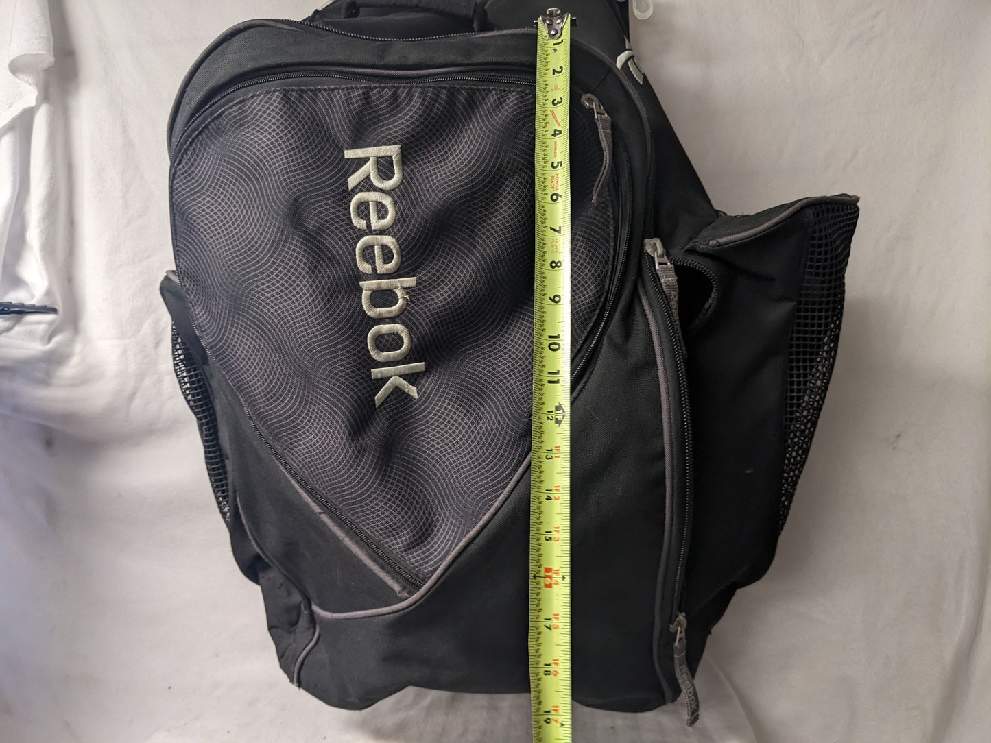 Reebok Hockey Gear Backpack/Duffle Bag Size Large Color Black Condition Used