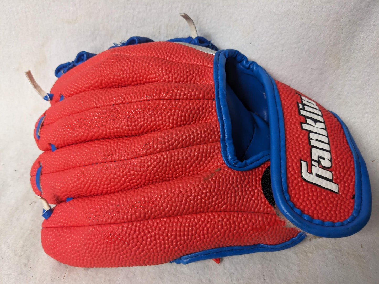 Franklin Baseball Mitt Ready to Play Fielding Glove Mitt Size 9.5 In Left Hand Right Hand Throwing Color Blue Condition Used