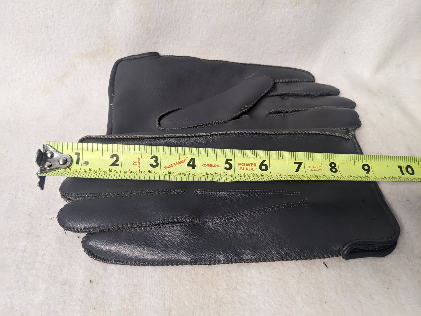 Fruit of the Loom Vinyl Gloves Size Large Color Gray Condition Used