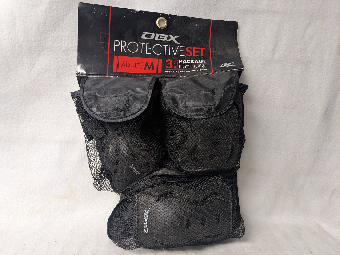 DBX Protective Pad Set (Elbow Knee Wrist) Size Medium Color Black Condition New with Tags