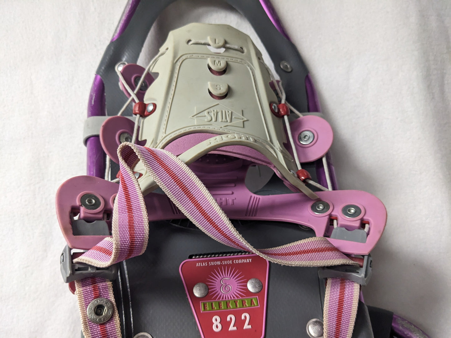 Atlas 822 Snowshoes Size 21 In Color Pink Condition Used