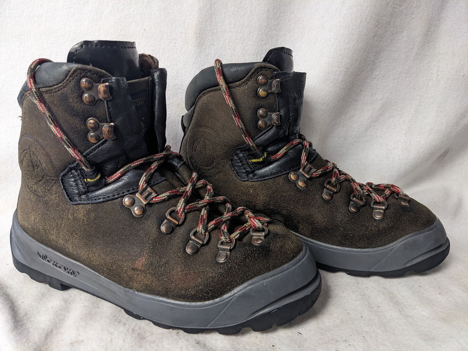 Hiking Boots & Shoes