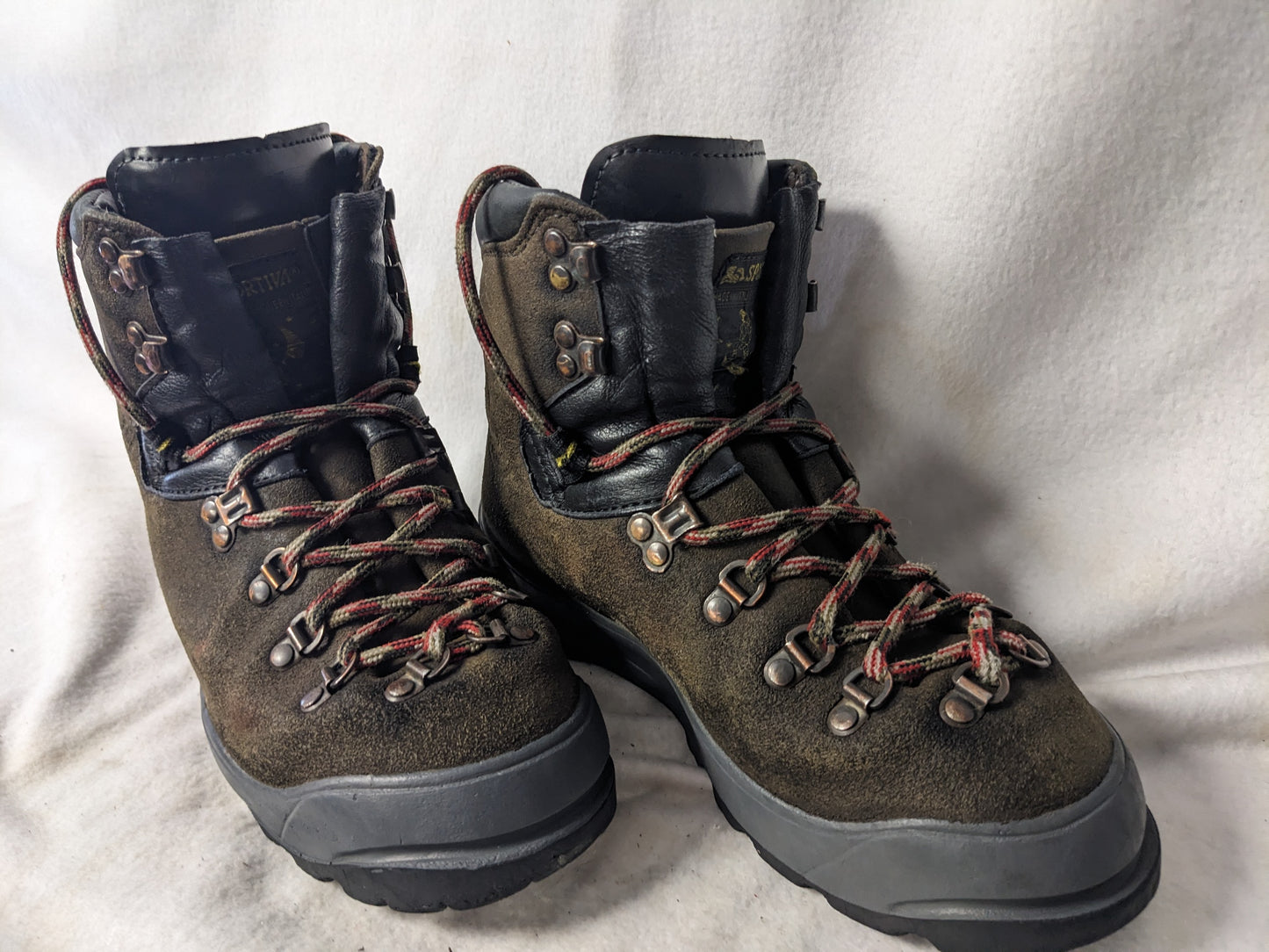 La Sportiva Insulated Women's Hiking Boots Size 8 Color Brown Condition Used