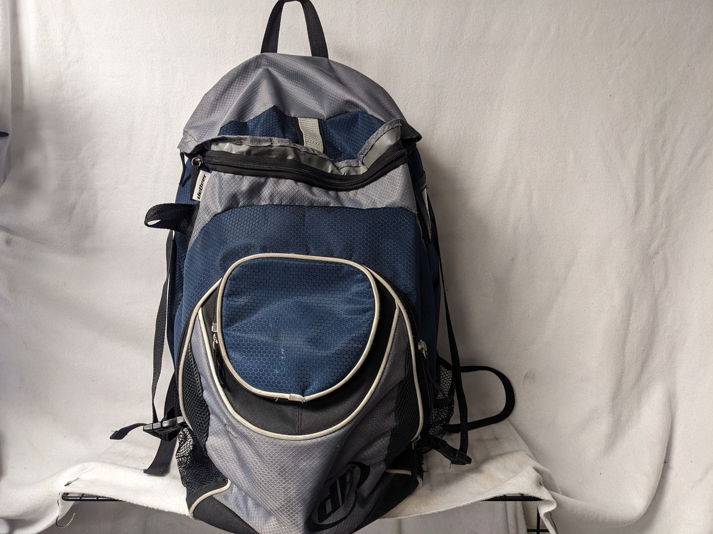 DeBeer DB Backpack Size 18 In x14 In Color Blue Condition Used