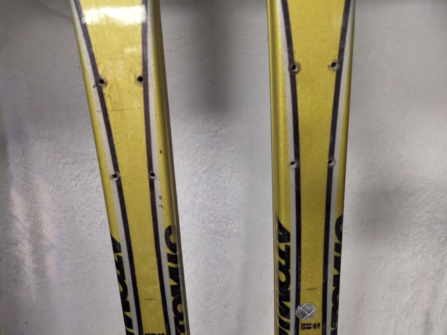 Atomic Beta Race SL=9 Skis *No Bindings* Size 140 Cm Color Green Condition Used