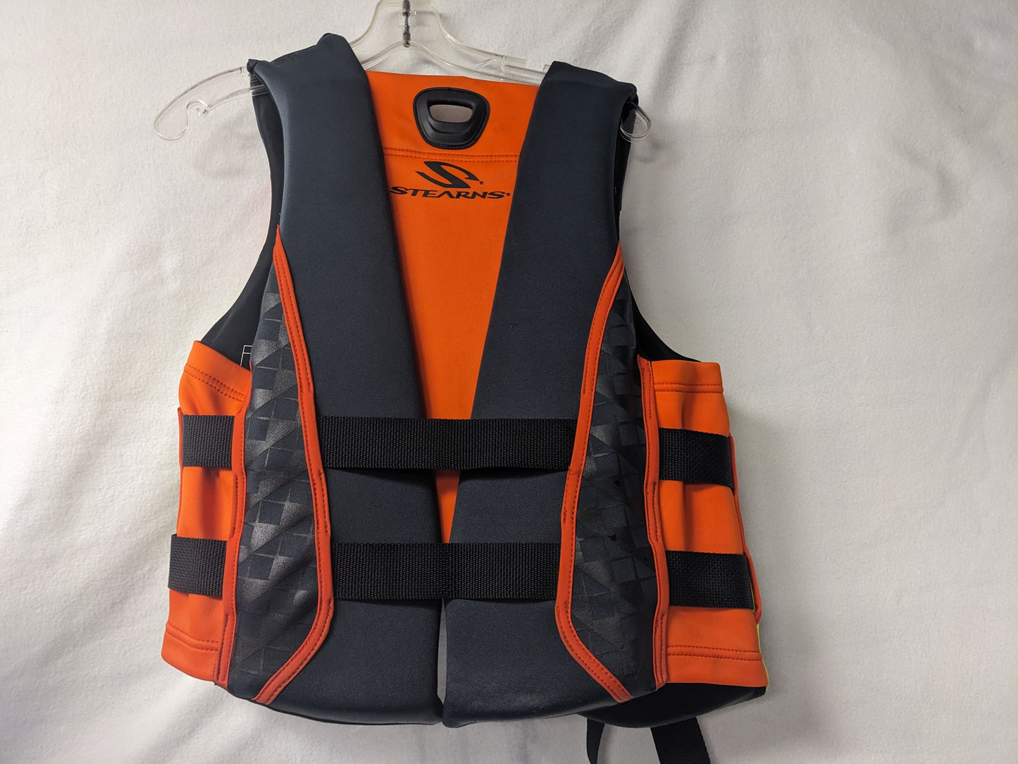 Stearns Type Ill PFD Youth Ski Vest Size Small Color Orange Condition Used