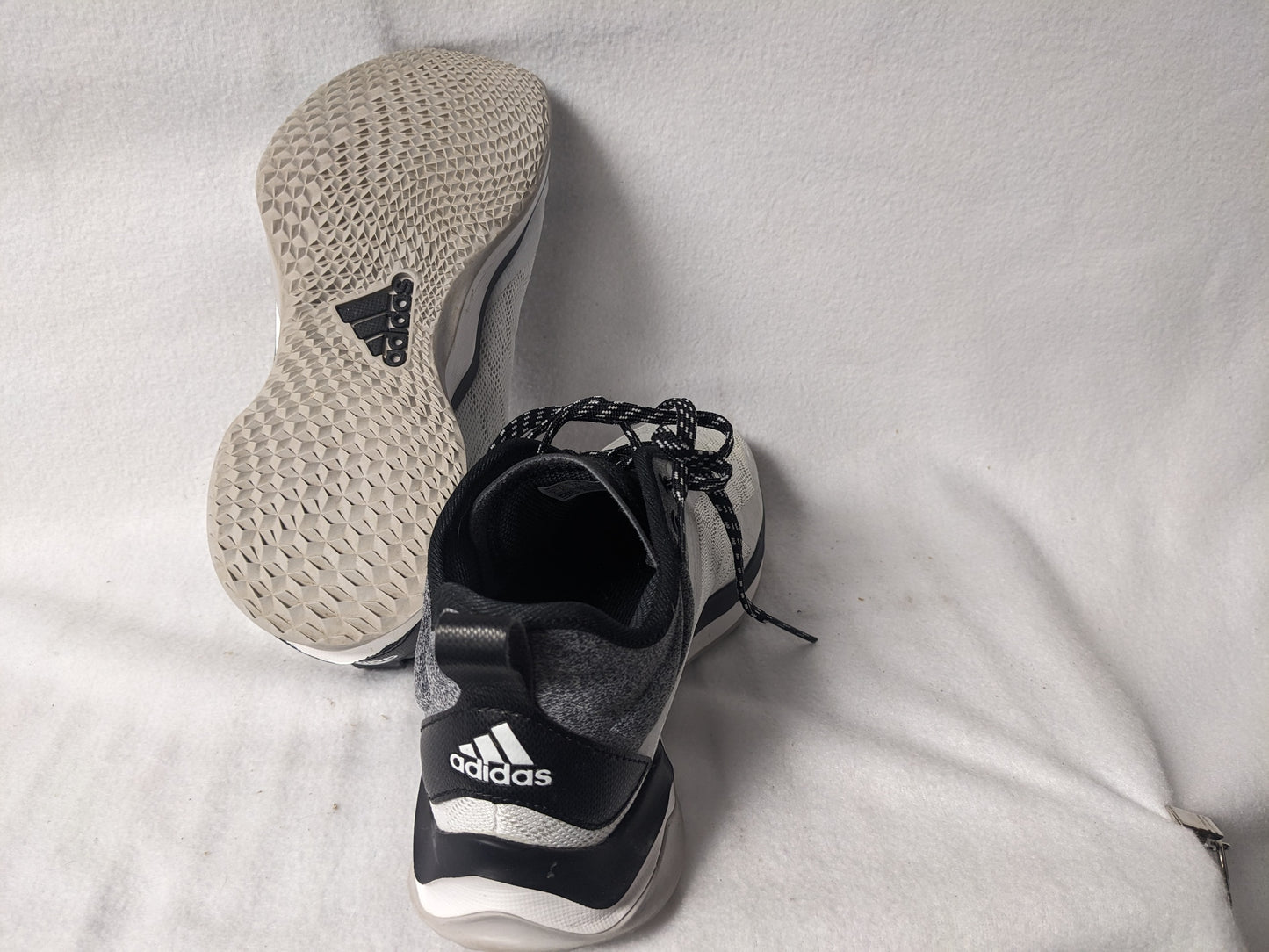 Adidas Athletic Shoes Size 7 Color White Condition Used