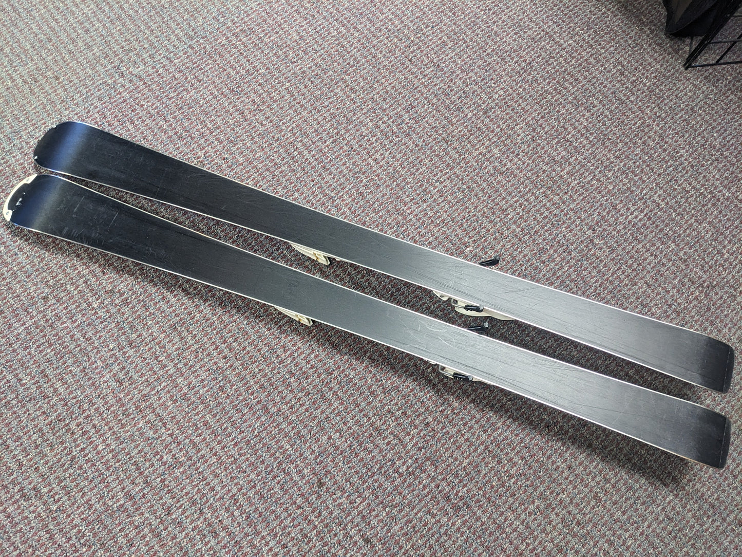 Volkl Chica Skis w/Marker Bindings Size 130 cm Color White Condition Used