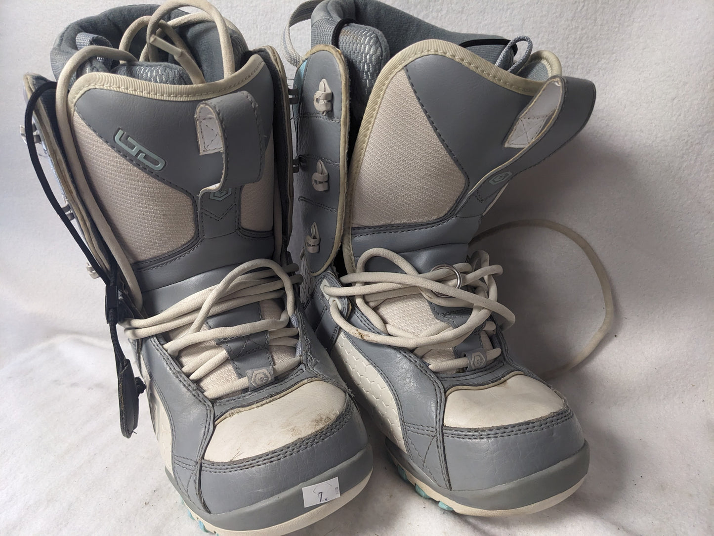 LTDSnow Lace-Up Snowboard Boots Size 7 Color Gray Condition Used