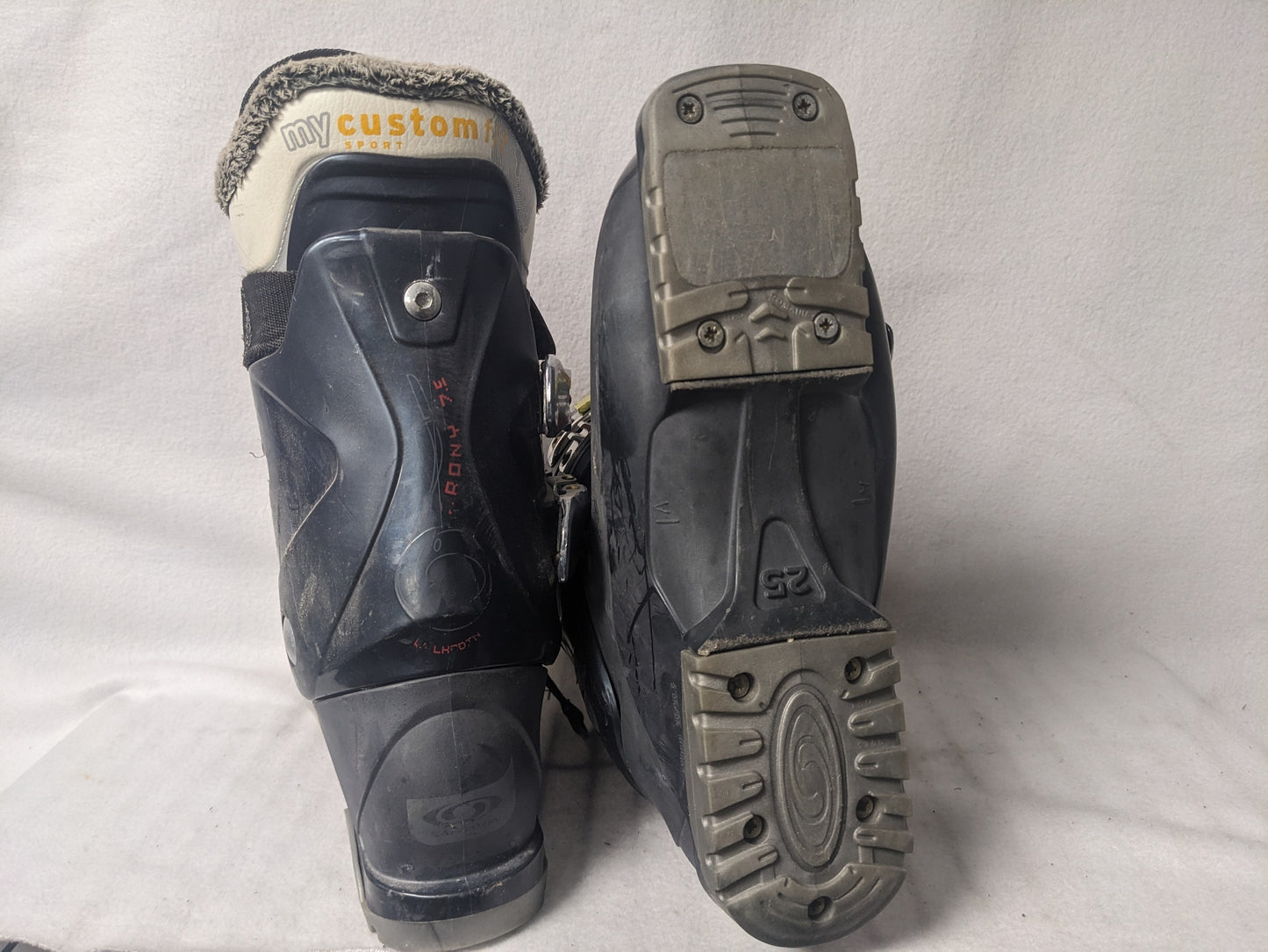 Salomon Irony 7.5 Women's Ski Boots Size 25 Color Gray Condition Used