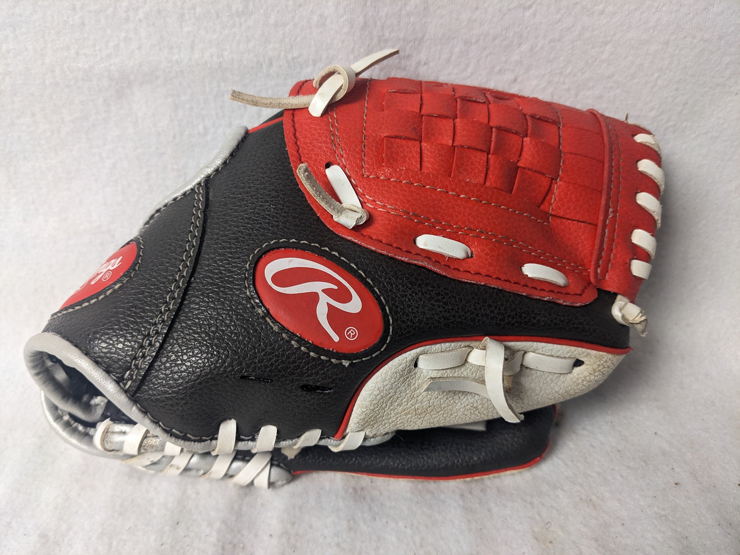 Rawlings Players Series Youth Left Hand Catch (RHT) Baseball/Softball Mitt Size 10 In Color Gray Condition Used