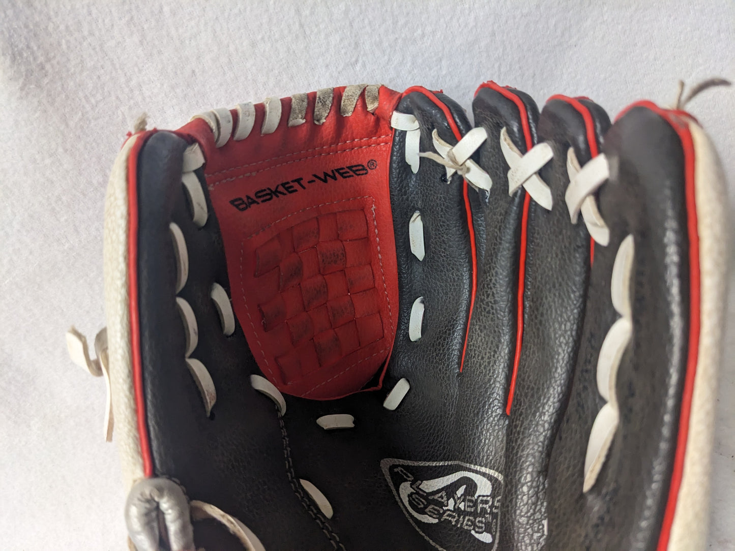 Rawlings Players Series Youth Left Hand Catch (RHT) Baseball/Softball Mitt Size 10 In Color Gray Condition Used