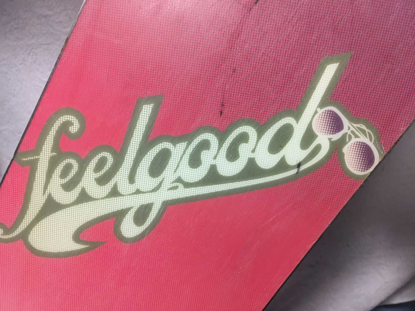 Burton Feelgood Snowboard *Deck Only*No Bindings* Size 152 Cm Color Purple Condition Used