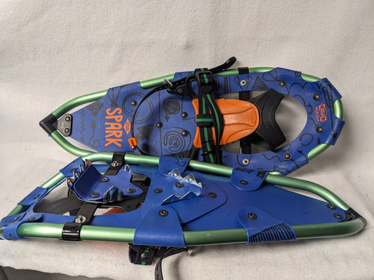Atlas Sparks Youth Snowshoes Size 20 In Color Blue Condition Used