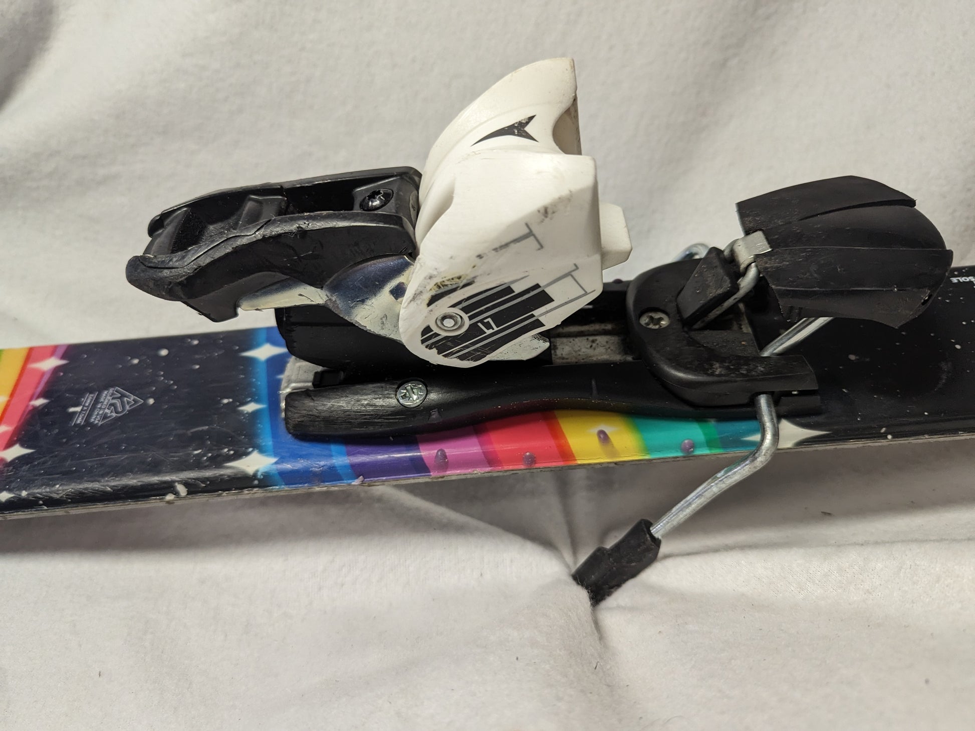 salomon 447 ski bindings K2 Missy Twin Tip Skis w/Atomic Bindings Size 139 Cm Color Black Condi – Replays Sports Exchange