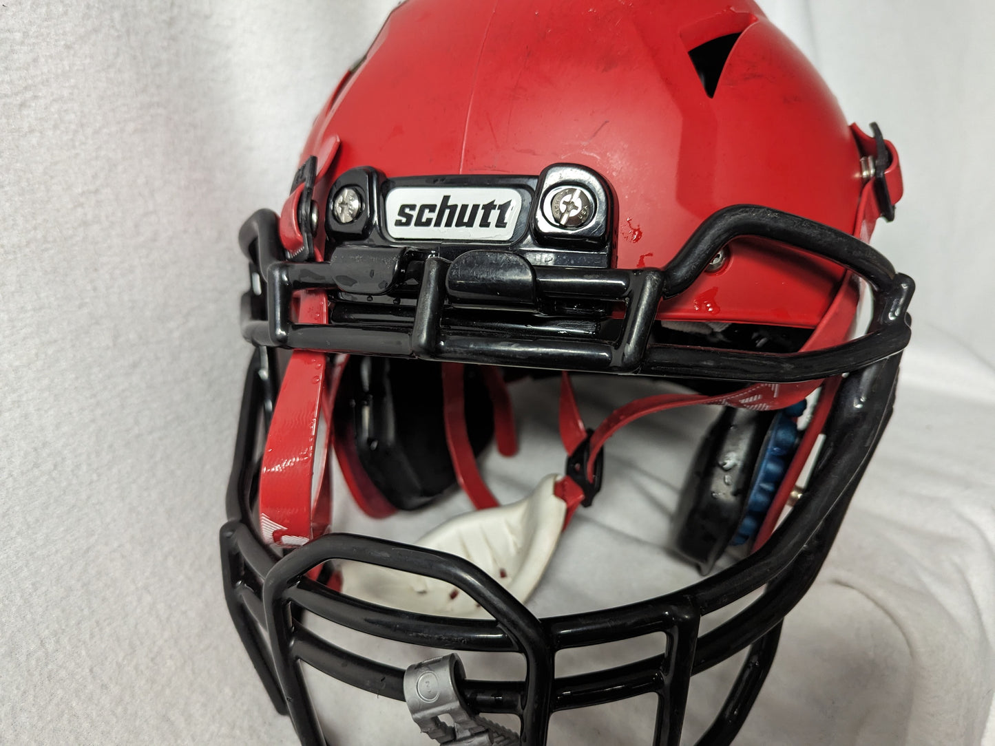 Schutt Vengeance A11 Youth NOCSAE Football Helmet Size Youth Large Color Red Condition Used