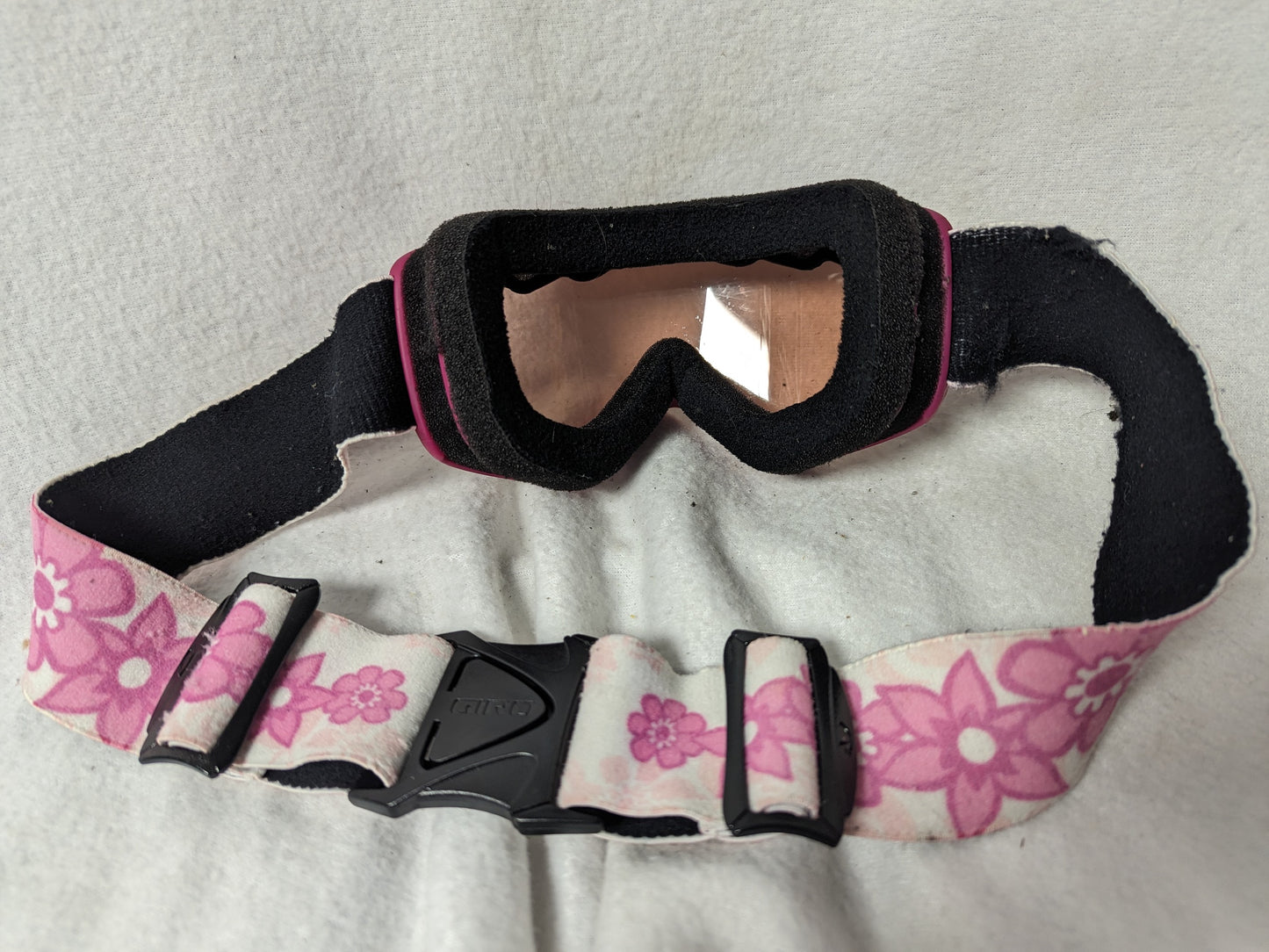 Giro Youth Ski/Snowboard Goggles Size Youth Color Pink Condition Used