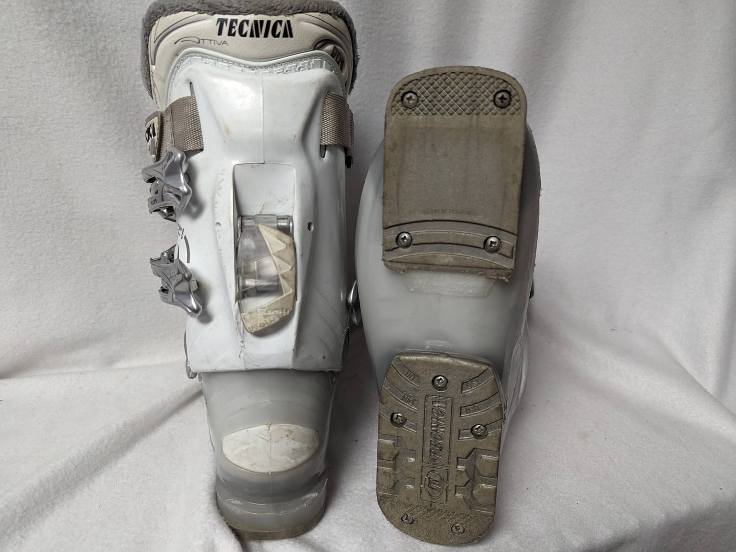 Tecnica Attiva M+8 Women's Ski Boots Size 23.5 Color White Condition Used