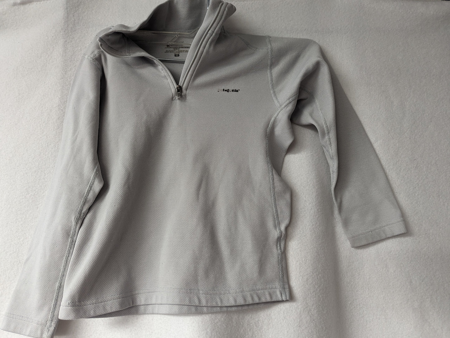 Patagonia Youth Half Zip Pull Over Size Youth Extra Small Color Gray Condition Used