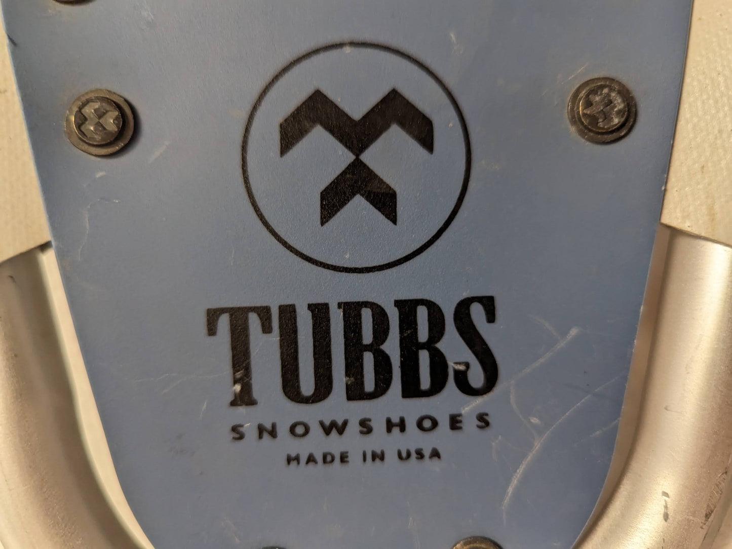 Tubbs Altitude Snowshoes Size 21 In Color Silver Condition Used