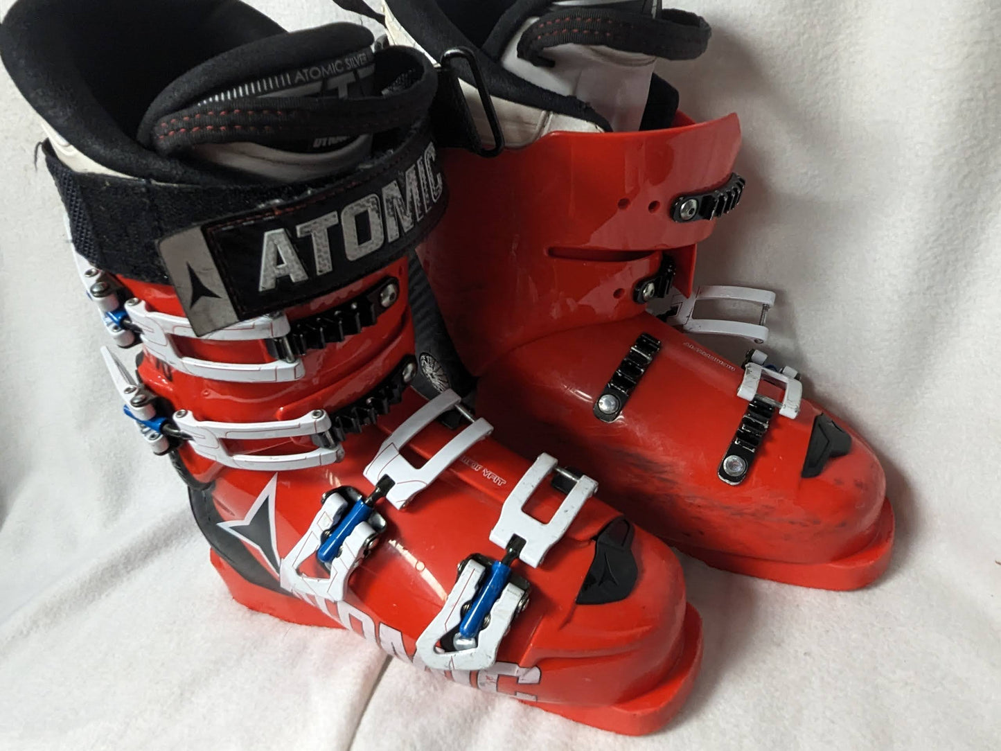 Atomic Redstar FIS 70 Ski Boots Size 25.5 Color Red Condition Used