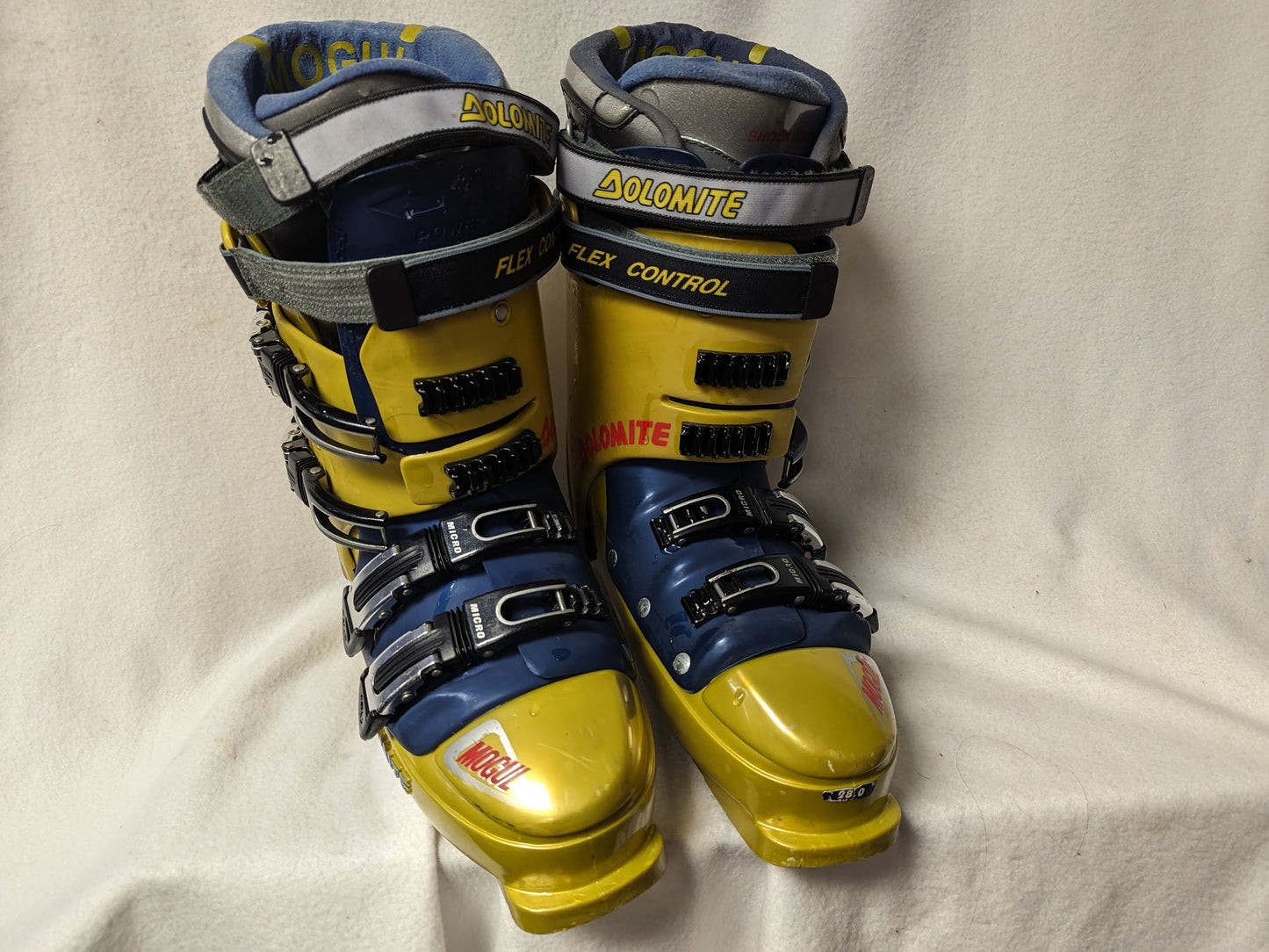 Dolomite Mogul R Ski Boots Size 28 Color Yellow Condition Used