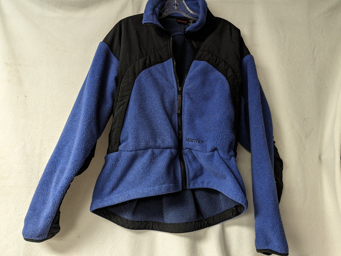 Marmot Women's Fleece Jacket/Coat Size Women Large Color Purple Condition Used