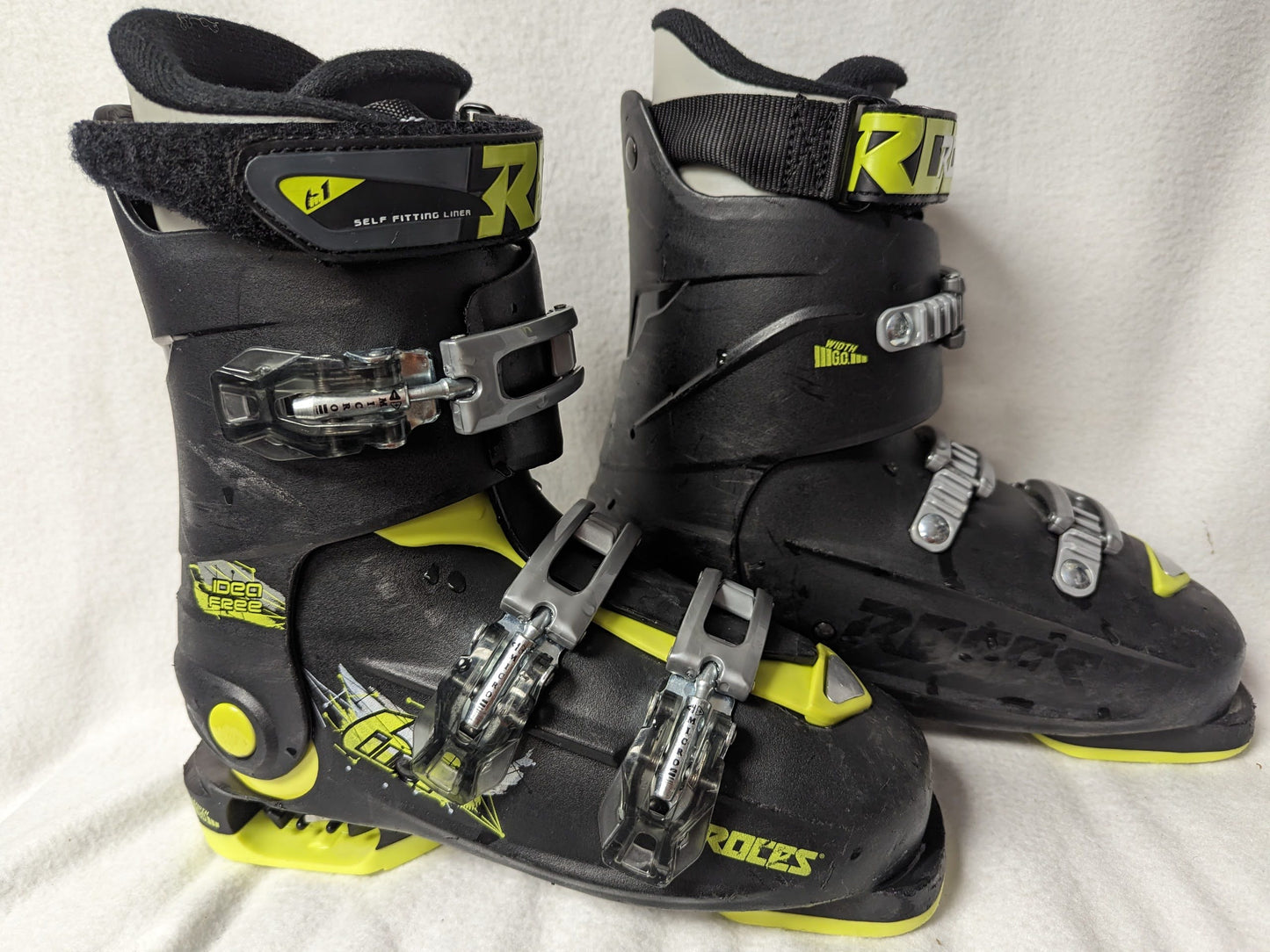 Roces Ski Boots Size Adjustable 22.5 - 25.5 Color Black Condition Used