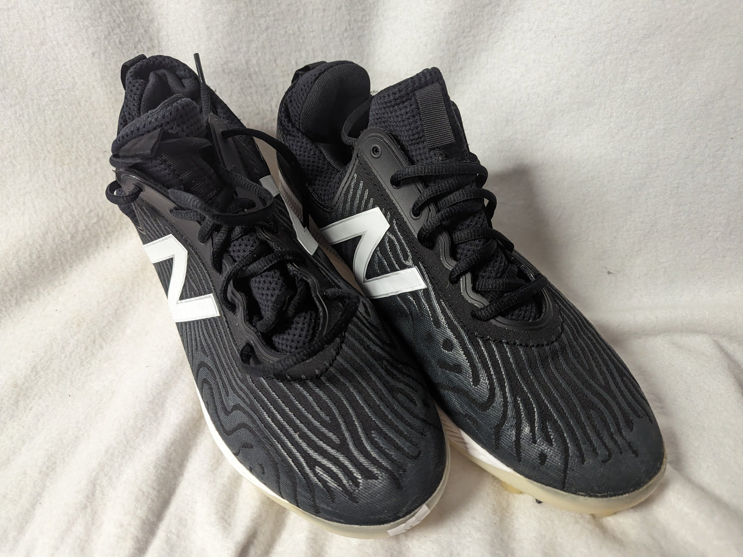 New Balance Cleats Size 11.5 Color Black Condition Used