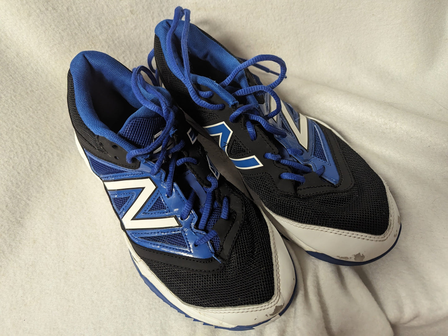 New Balance Athletic Shoes Size 7.5 Color Blue Condition Used