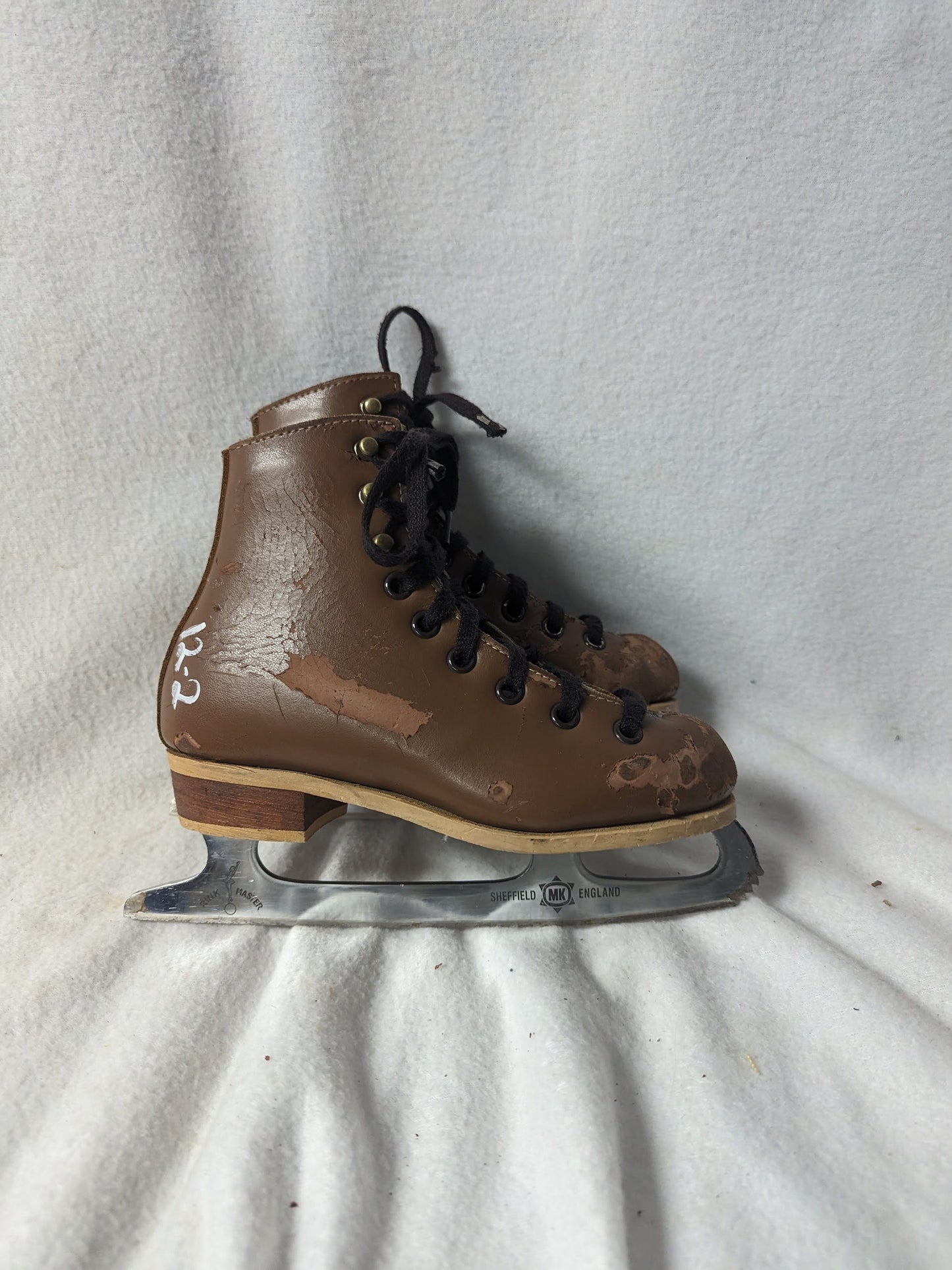 Rink Master Ice Skates Size Youth 12 Color Brown Condition Used