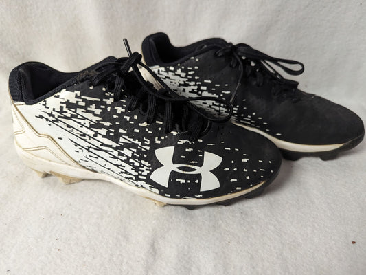 Under Armour Cleats Size 2 Black Used Baseball