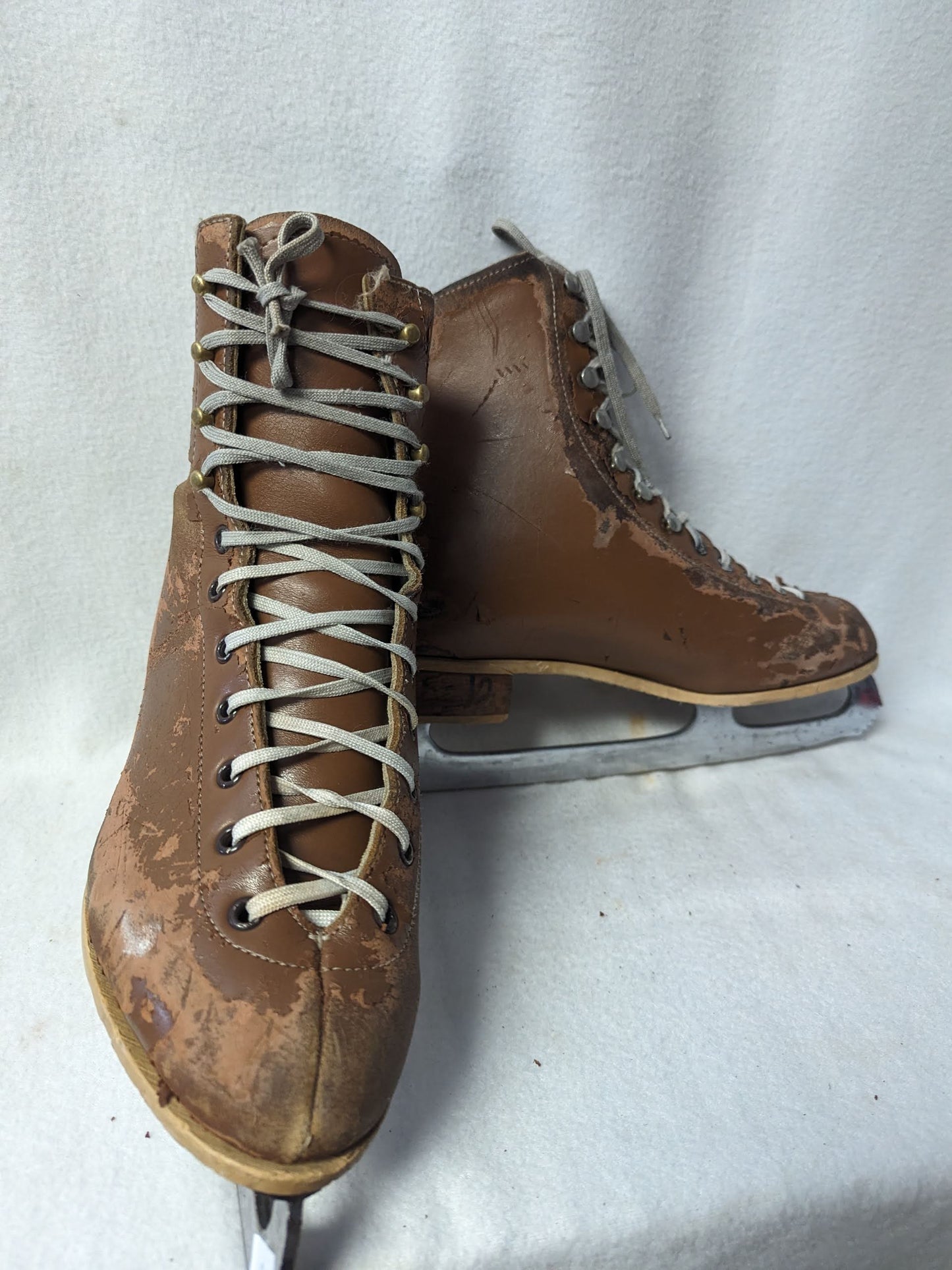 Rink Master Ice Skates Size 8 Color Brown Condition Used