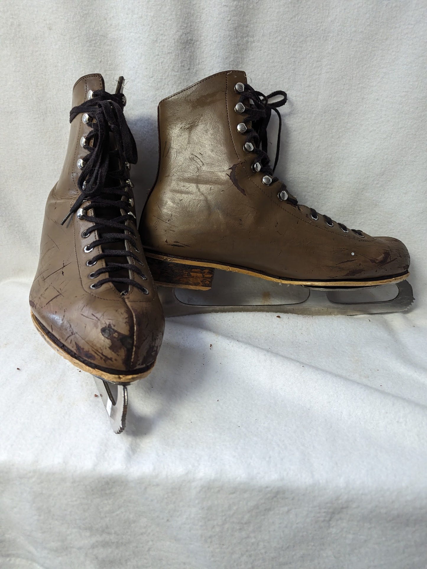 Rink Master Ice Skates Size 11 Color Brown Condition Used