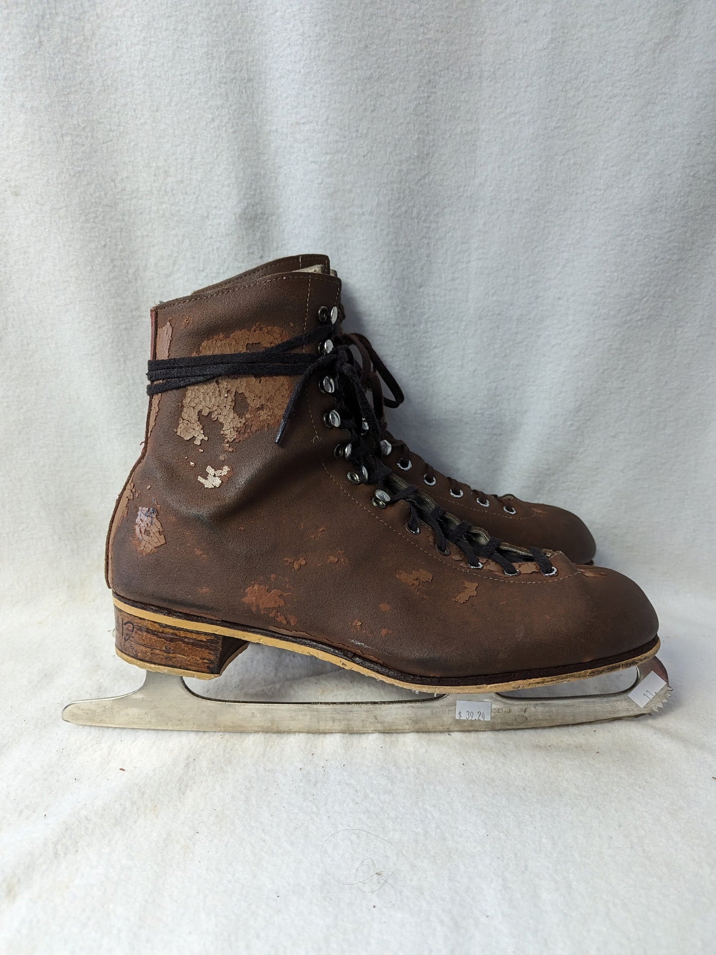 Rink Master Ice Skates Size 11 Color Brown Condition Used