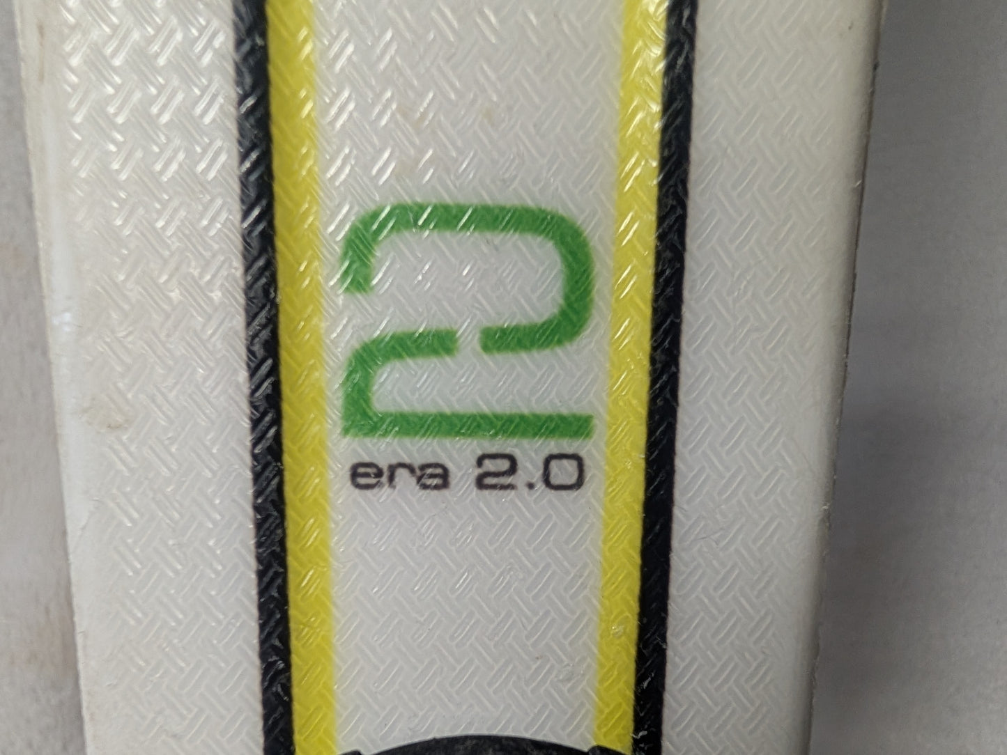 Head  Era 2.0 Supershape Team Skis w/Tyrolia SP21 Bindings Size 127 Cm White Used