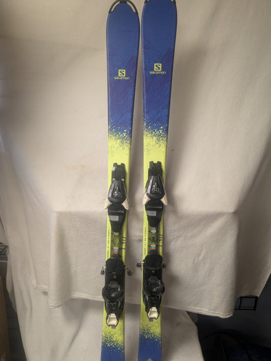 Salomon QST Jr Skis w/Salomon Bindings Size 130 Cm Blue Used
