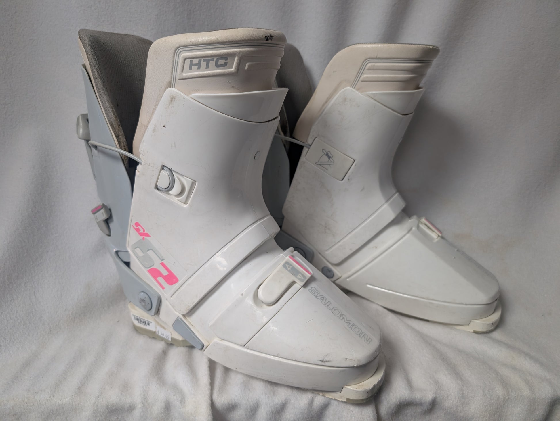 old salomon skis Salomon Vintage SX62 Rear Entry Ski Boots Size 26? Color White Conditi – Replays Sports Exchange
