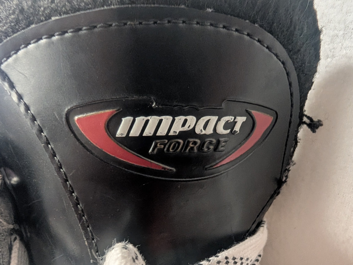 Bauer Impact Hockey Ice Skates Size 9 Color Black Used