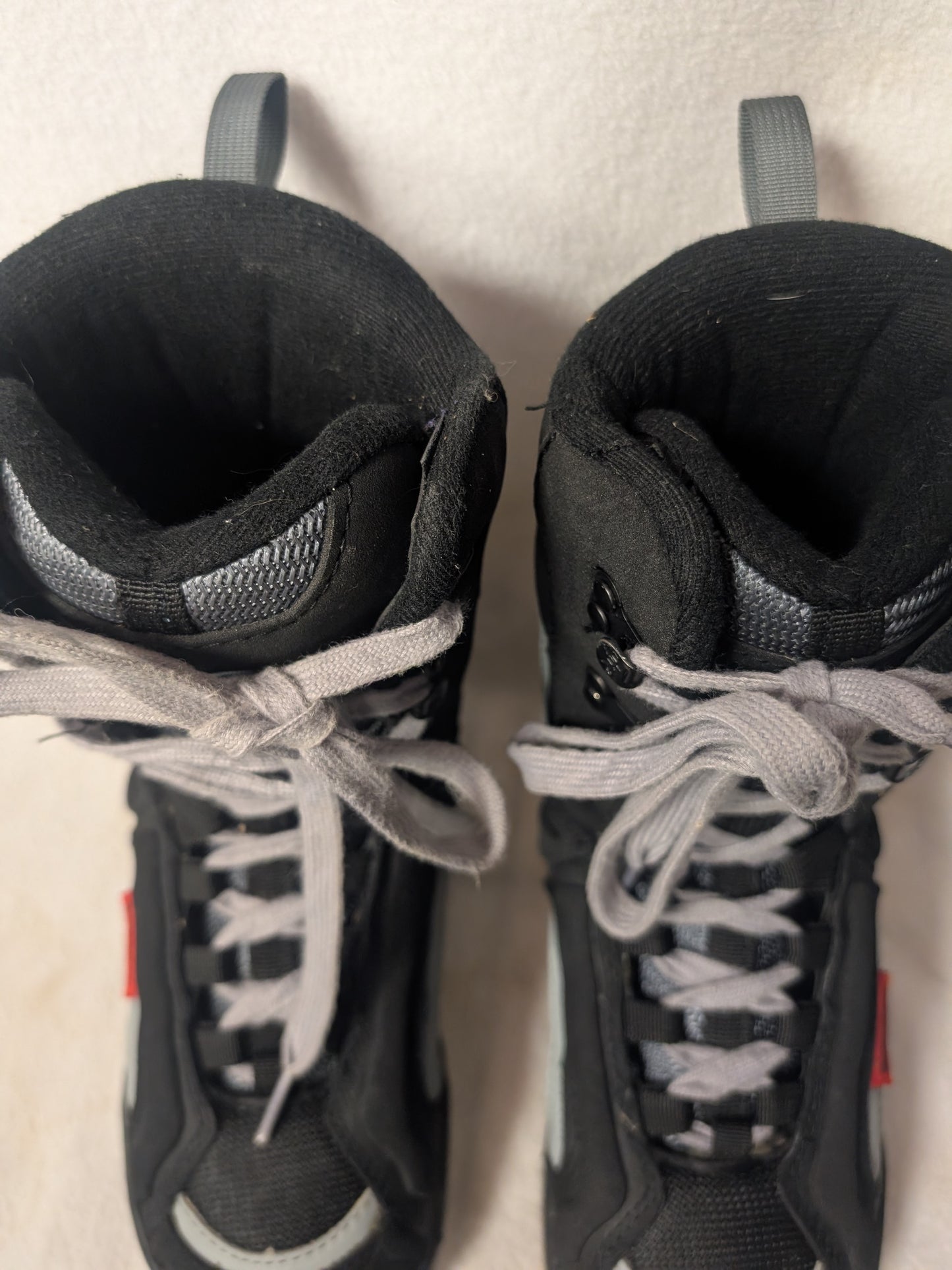 Lamar Kids Snowboard Boots Size 1 Black Used