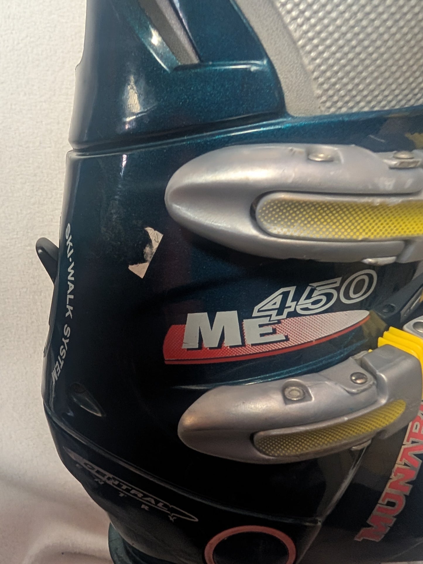 Munari ME 450 Ski Boots Size 26.5 Color Blue Used