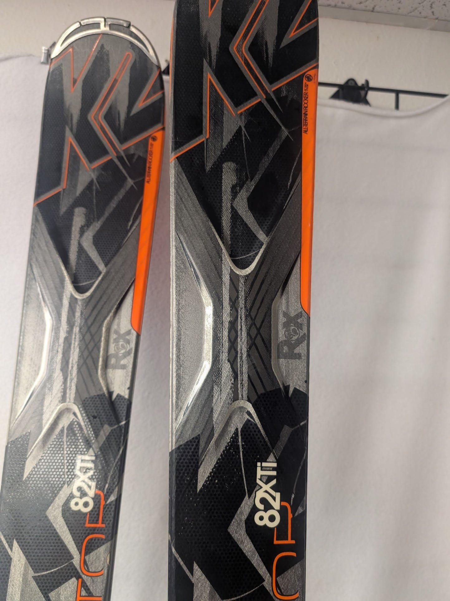 K2 AMP Rector 82XTI Skis Marker MXO 12.0 Bindings Size 182 Cm Black Used
